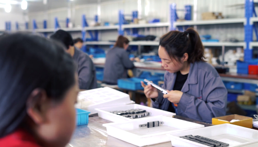 linear guide manufacturer.jpg